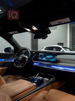 بي ام دبليو الفئة 7